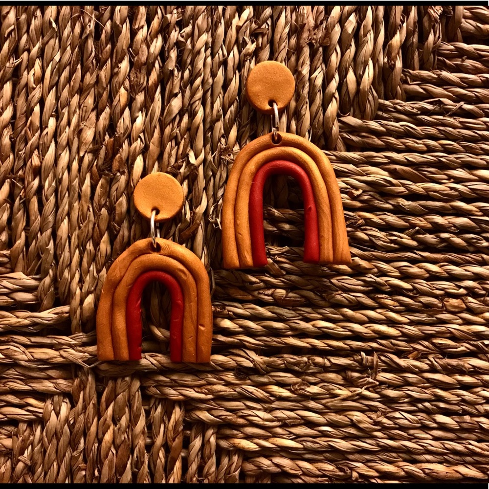 Arch Earrings